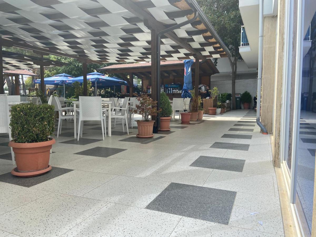 Center Park Hotel Velipojë Buitenkant foto